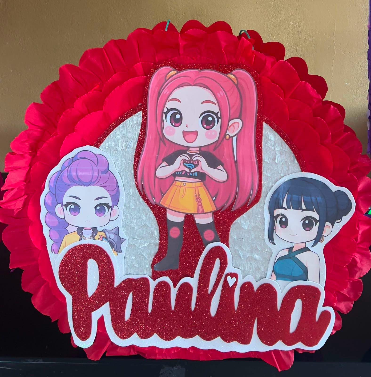 Piñatas guerreras del K-pop